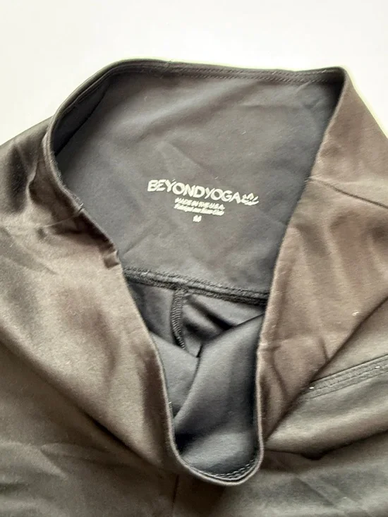 Beyond Yoga Leggings Full Length Ombré Black Gray size Medium - Picture 7 of 14